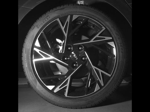 Certified 2025 Kia K5 GT-Line AWD/4WD image 29