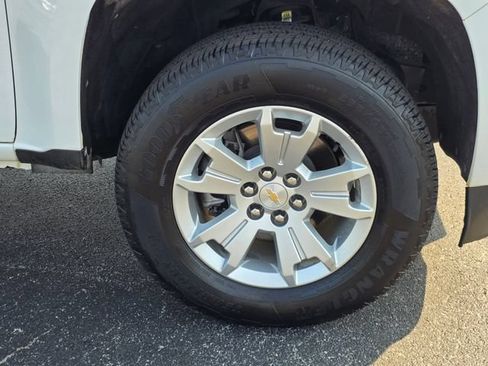 Used 2022 Chevrolet Colorado LT w/ Fleet Safety Package RWD image 15