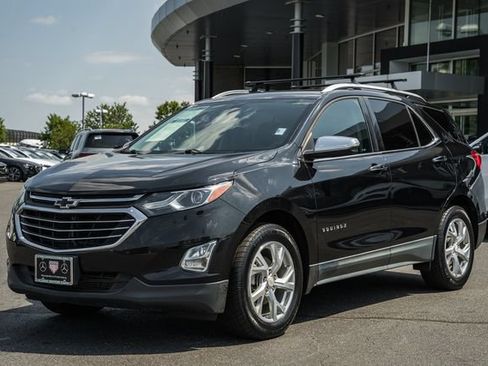Used 2018 Chevrolet Equinox Premier FWD image 3