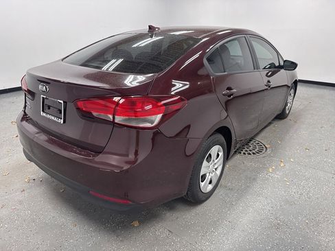 Used 2018 Kia Forte LX w/ LX Popular Package image 3