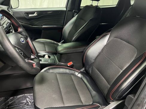 Used 2025 Ford Escape ST-Line AWD/4WD image 23