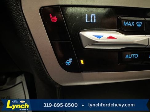 Used 2021 Ford Explorer XLT w/ Equipment Group 202A AWD/4WD image 14