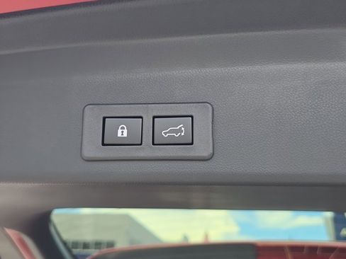 New 2025 Subaru Ascent Limited w/ Popular Package #2 image 9