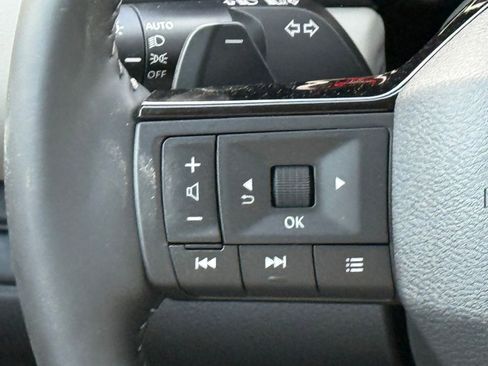 New 2026 Nissan Pathfinder SL image 31