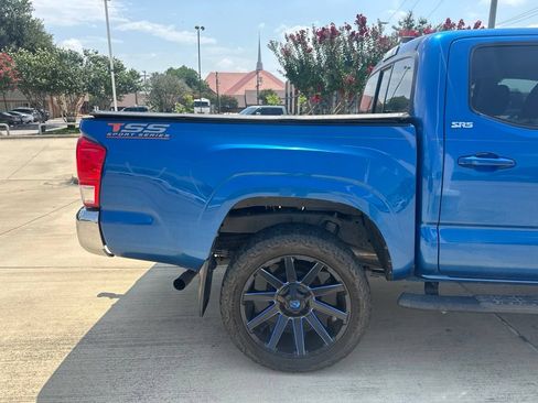 Used 2016 Toyota Tacoma SR5 w/ Towing Package RWD image 6