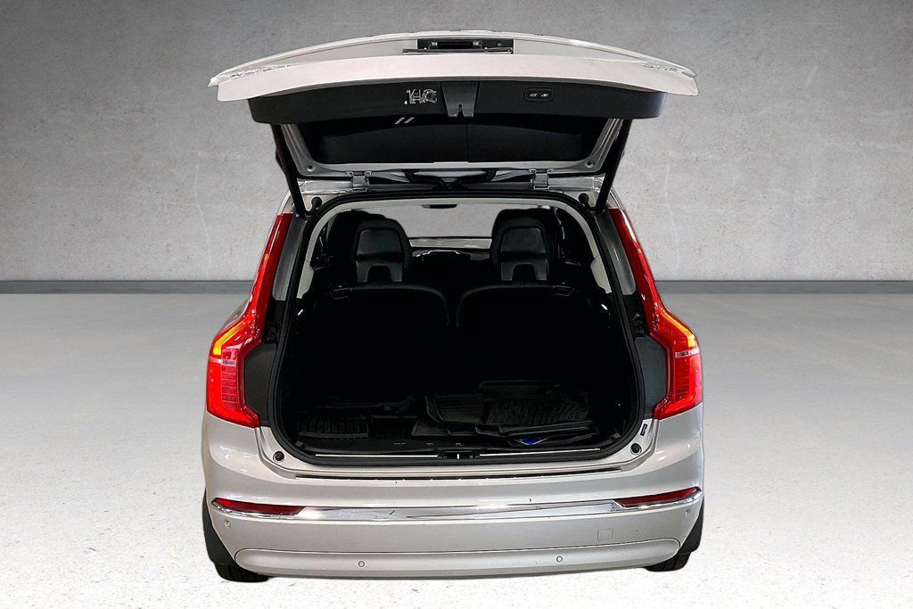 Certified 2023 Volvo XC90 B6 Plus w/ Protection Package Premier AWD/4WD image 5