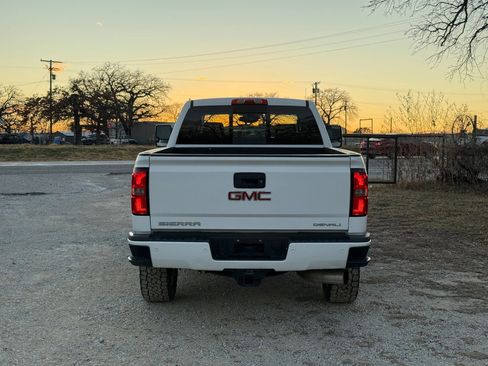 Used 2015 GMC Sierra 3500 Denali w/ Duramax Plus Package image 4