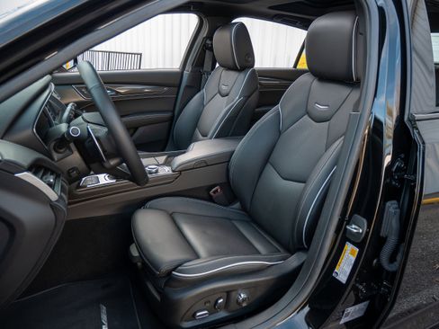 Used 2022 Cadillac CT5 V Blackwing w/ Carbon Fiber Package 2 image 5