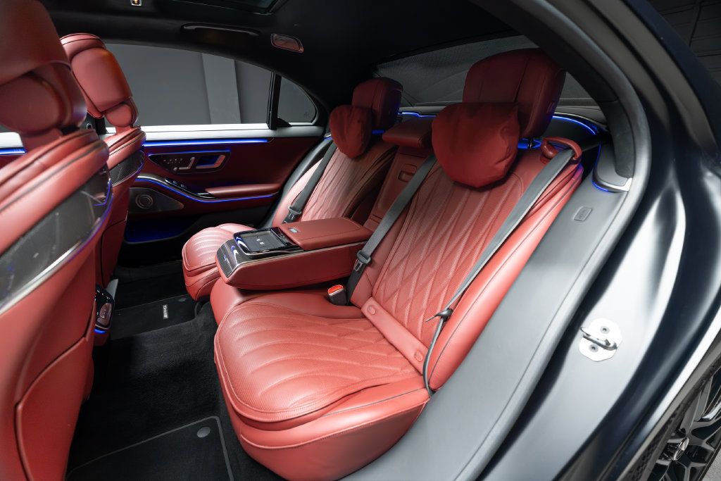 Used 2025 Mercedes-Benz S 63 AMG S image 46