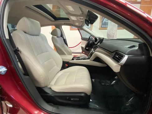 Used 2022 Honda Accord Touring image 11