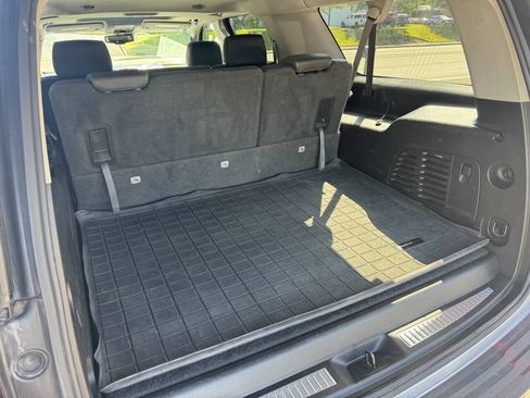 Used 2015 Chevrolet Suburban LT AWD/4WD image 12