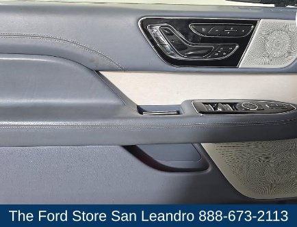 Used 2018 Lincoln Navigator Black Label w/ Cargo Package AWD/4WD image 9
