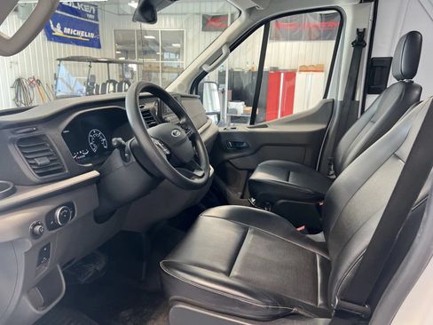 Used 2025 Ford Transit 250 148 Medium Roof RWD image 10