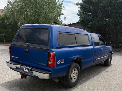 Used 2004 Chevrolet Silverado 1500 LS w/ Light Duty Power Package AWD/4WD image 6