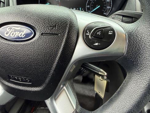 Used 2020 Ford Transit Connect XLT image 23