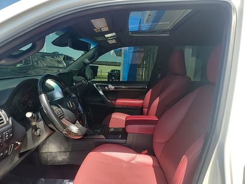 Used 2023 Lexus GX 460 Premium w/ Premium Package AWD/4WD image 9