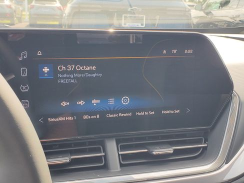 New 2025 Chevrolet Trax ACTIV w/ Driver Confidence Package image 16