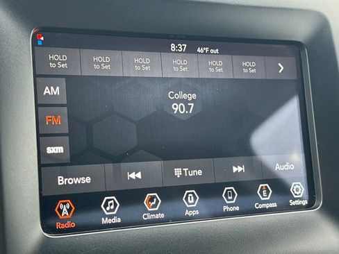 Used 2020 Jeep Cherokee Latitude Plus image 19