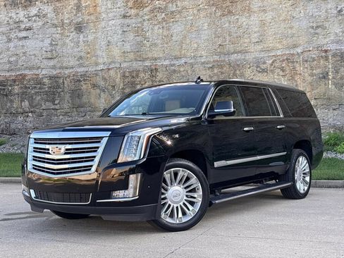 Used 2019 Cadillac Escalade ESV Platinum AWD/4WD image 1