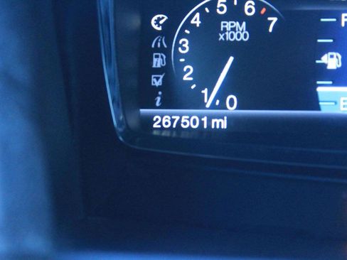 Used 2011 Lincoln MKX AWD w/ Sight & Sound Pkg image 8