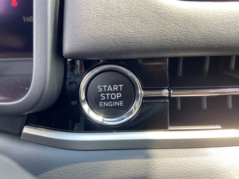 New 2026 Mitsubishi Outlander SEL image 32