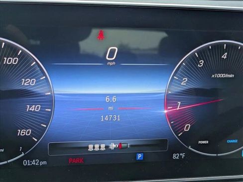 Used 2023 Mercedes-Benz C 300 Sedan image 9