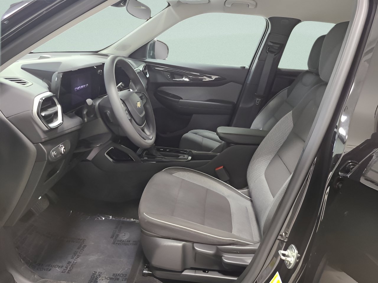 Used 2024 Chevrolet TrailBlazer LS w/ LS Convenience Package AWD/4WD image 16
