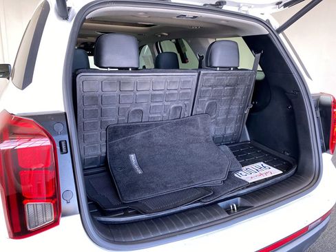 Used 2024 Hyundai Palisade Limited image 15