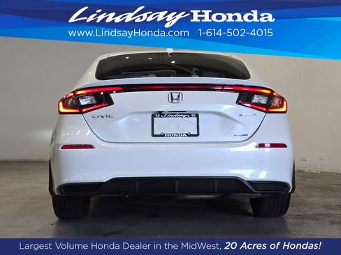 Used 2025 Honda Civic Sport image 3