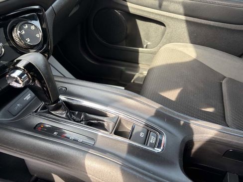 Used 2019 Honda HR-V Sport image 15