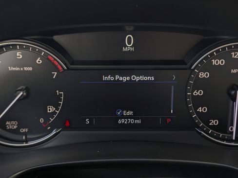 Used 2021 Cadillac XT4 Luxury w/ Cold Weather Package image 12