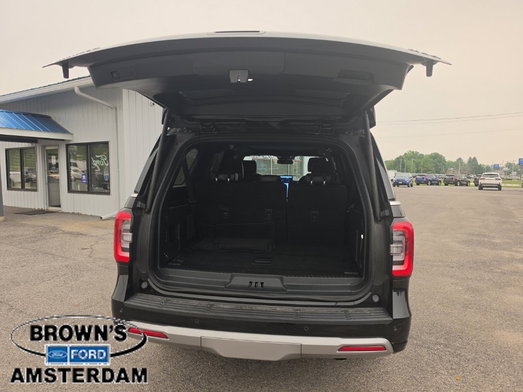 Used 2024 Ford Expedition Max Platinum AWD/4WD image 9