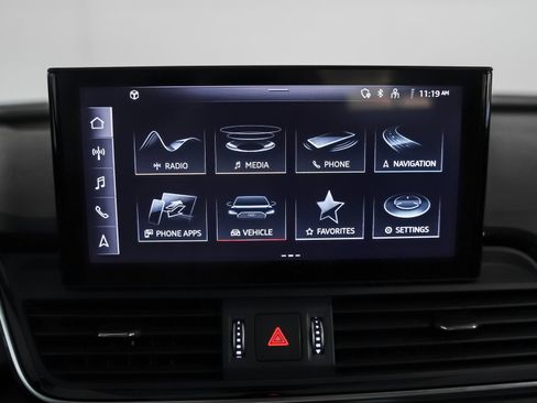 Used 2021 Audi Q5 Premium Plus w/ Premium Plus Package image 21