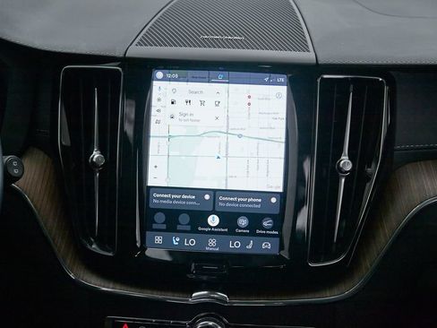 Certified 2023 Volvo XC60 B5 Ultimate AWD/4WD image 27