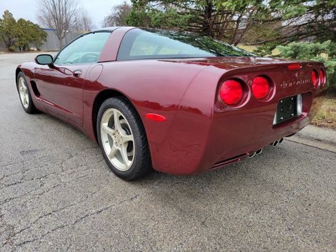 Used 2003 Chevrolet Corvette Coupe w/ Preferred Equipment Group image 16
