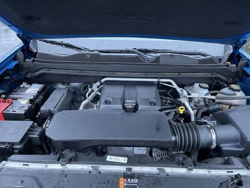 Used 2024 Chevrolet Colorado ZR2 w/ Technology Package image 30