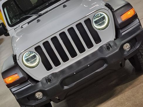Used 2022 Jeep Wrangler Unlimited Sport AWD/4WD image 19