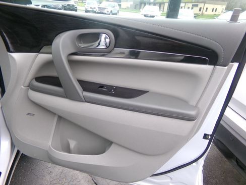 Used 2016 Buick Enclave Premium w/ Experience Buick Package image 39