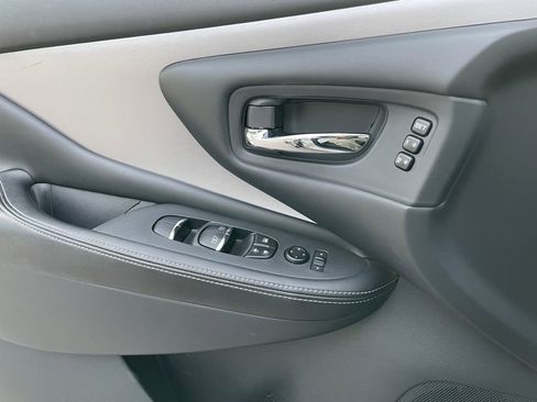 Used 2020 Nissan Murano SL w/ Moonroof Package image 19