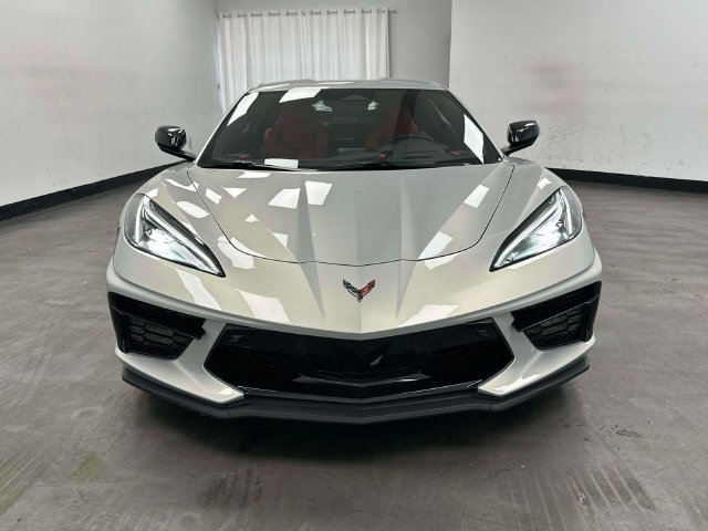 Used 2024 Chevrolet Corvette Stingray Preferred Cpe w/ Z51 Performance Package RWD image 4