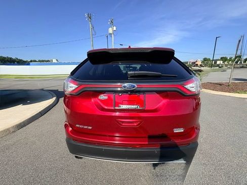 Used 2018 Ford Edge SEL w/ Equipment Group 201A FWD image 7