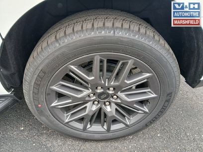 New 2026 Ford Expedition Max Platinum w/ Stealth Appearance Package
