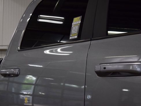 Used 2024 RAM 2500 Limited AWD/4WD image 18