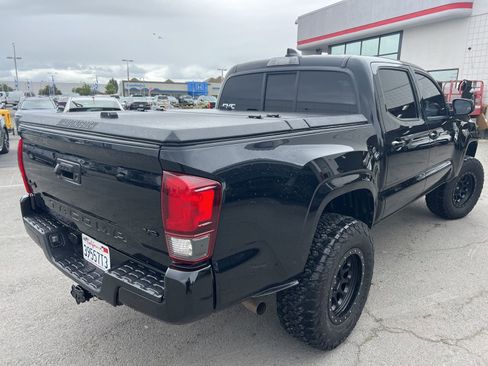 Used 2021 Toyota Tacoma SR AWD/4WD image 3