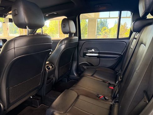 Used 2020 Mercedes-Benz GLB 250 image 25