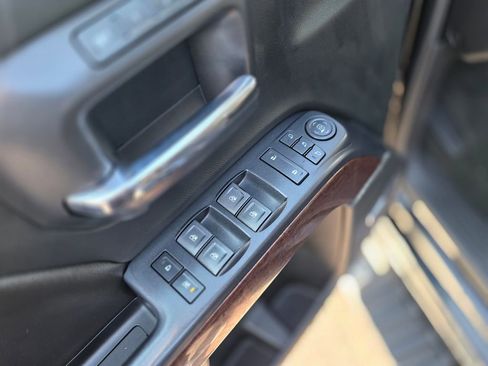 Used 2018 GMC Sierra 1500 SLT w/ Enhanced Driver Alert Package image 21