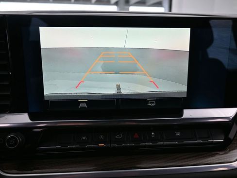 Used 2022 Chevrolet Silverado 1500 RST image 21