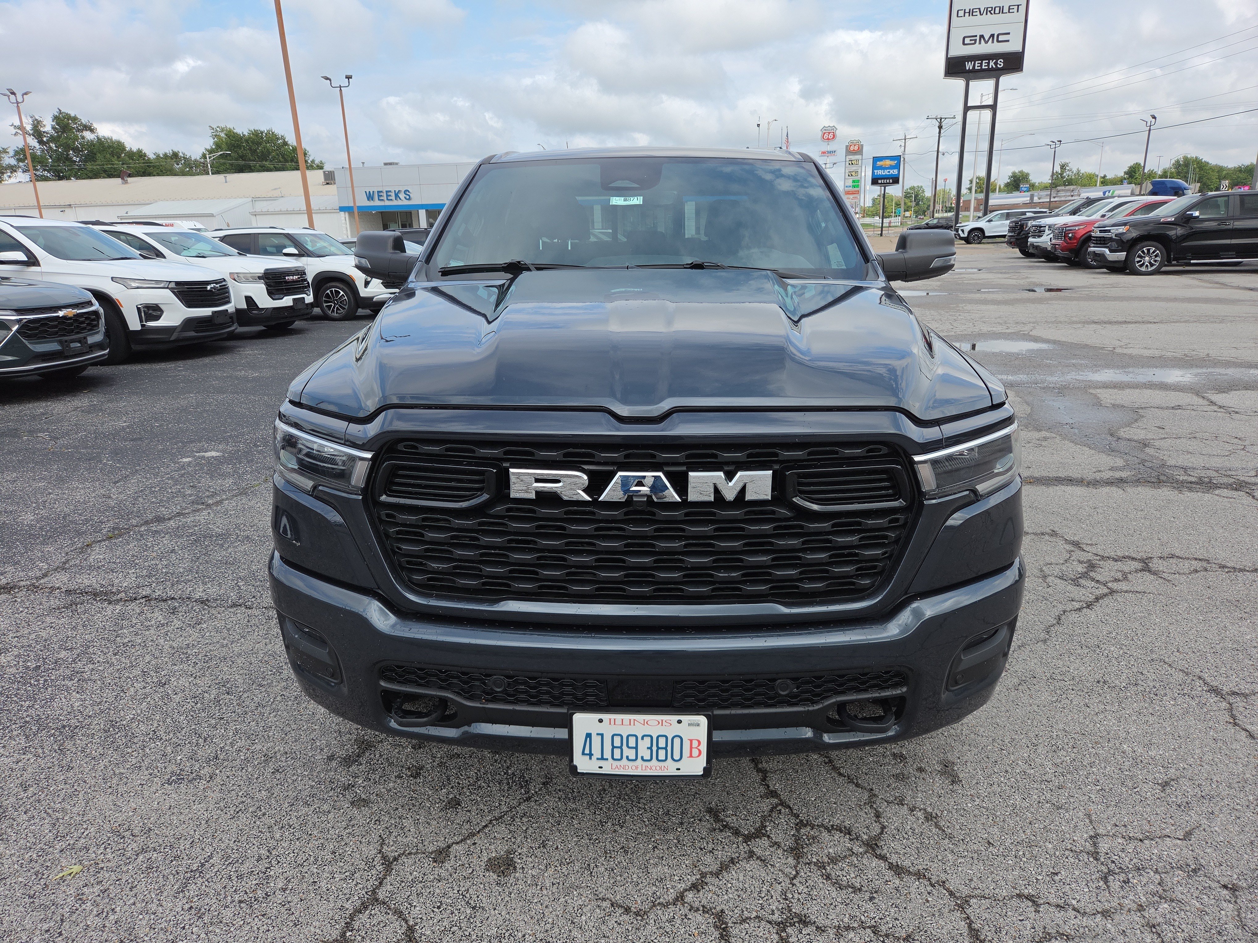 Used 2026 RAM 1500 Big Horn AWD/4WD image 2