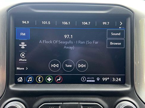 Used 2022 Chevrolet Silverado 2500 LTZ w/ LTZ Plus Package image 4