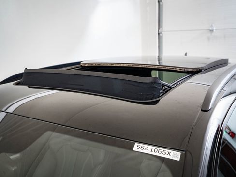 Certified 2025 Audi Q5 2.0T Premium w/ Convenience Plus Package image 17